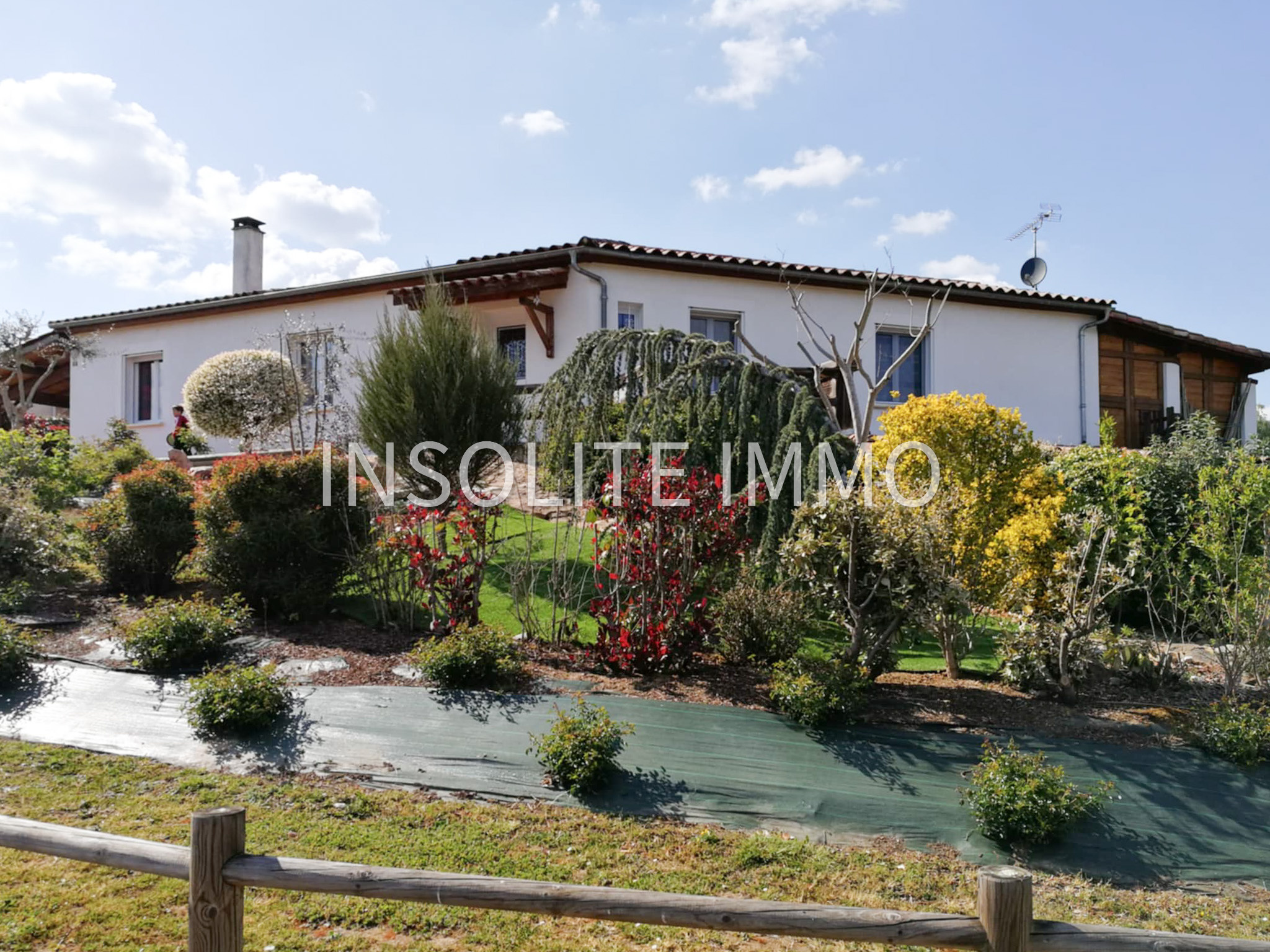 Agence immobilière de INSOLITE PIETRO MANTI